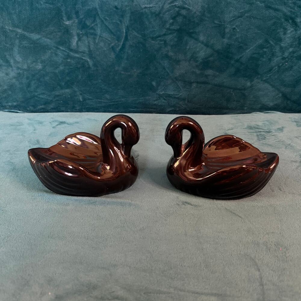 Vintage 80s / 90s pair of black ceramic swans / soap dishes